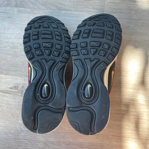 NIKE WOMENS AIR MAX 97 RED METALLIC GOLD SEQUIN SIZE 7.5 - Picture 6 of 13